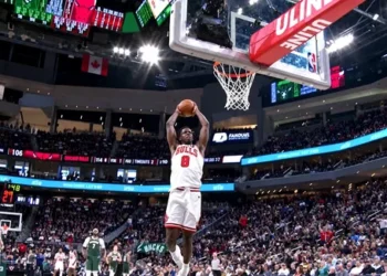 Caleb Wilson donne le tournis aux Bucks de Tyler Herro