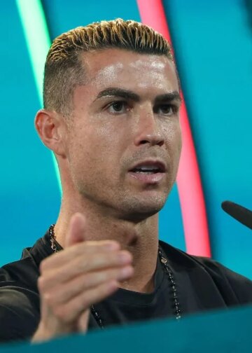 Cristiano Ronaldo dézingue son sélectionneur et se compare à Pelé