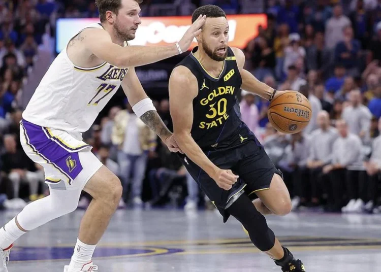 Curry brille, Philadelphie confirme et Dallas fait tomber Houston · SNA