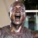 Deux ans après, la statue de Dwyane Wade change de visage