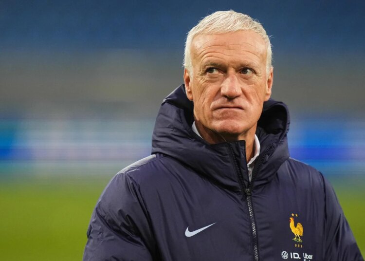 "Il n’est pas honnête", un ancien Bleu règle ses comptes avec Didier Deschamps