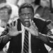 Il y a 60 ans, Bill Russell brisait une barrière historique en NBA