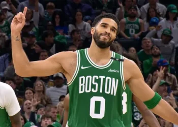 Jayson Tatum, bourreau des Knicks dans le “money time”