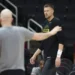 Kristaps Porzingis de retour… pour voir le staff médical des Warriors