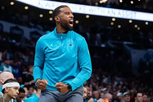La nouvelle ère des Hornets débute sous les huées