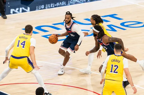 Le ballon brûle les doigts des Clippers