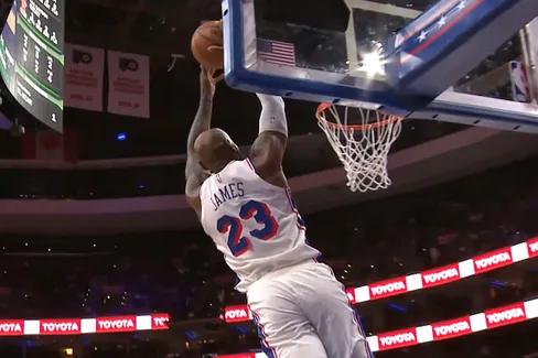 LeBron James savoure ses premiers pas à Philadelphie
