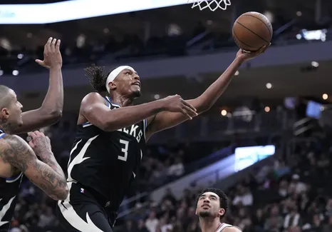 Les Bucks testent la paire Myles Turner – Kel’el Ware dans leur raquette