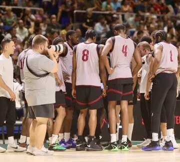 Les Cavaliers aiment jouer à se faire peur
