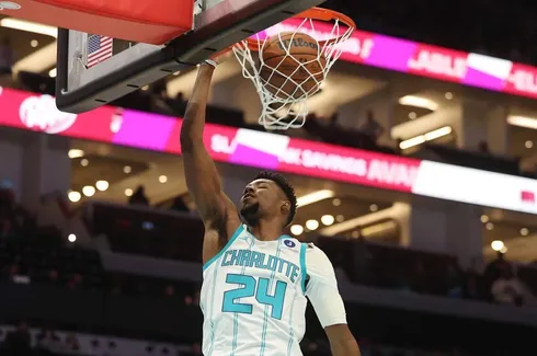 Les Hornets font exploser les Bucks avec leur jeu rapide
