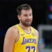 Les Lakers new-look s’amusent avec les Kings