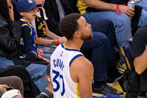 Les Warriors s’effondrent, Steve Kerr s’en prend aux arbitres