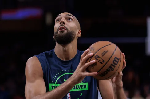Les difficultés de Rudy Gobert inquiètent les Wolves