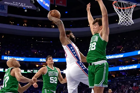 Les réservistes des Celtics font tomber les stars des Sixers !