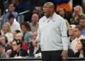 Mike Brown met déjà la pression sur le banc des Knicks