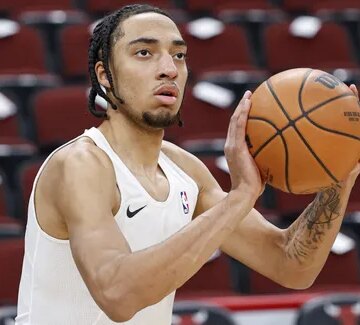 Noa Essengue fait oublier sa Summer League ratée