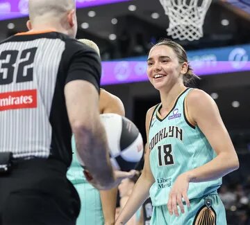 Pauline Astier élue dans la All-Rookie Team WNBA !