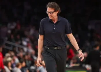 Quin Snyder agacé par les 14 fautes des Hawks en un quart-temps