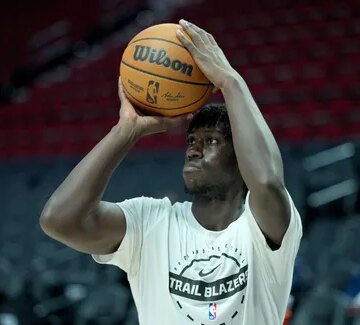 Sidy Cissoko savoure son « rêve » aux côtés de Damian Lillard