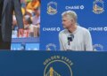 Steve Kerr trinque à la mémoire de Don Nelson