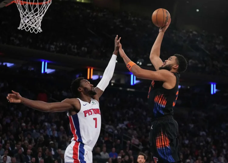 Towns et les Knicks dominent Detroit pour lancer leur saison · SNA