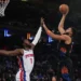 Towns et les Knicks dominent Detroit pour lancer leur saison · SNA