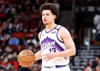 Walter Clayton Jr. prend la porte à Memphis