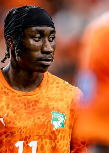 Yan Diomandé glisse un tacle à Hervé Renard