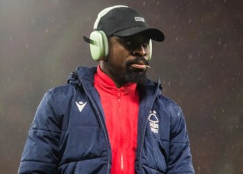 Ballon d’Or : “en France, on préfère Kvara à Dembélé, c’est une singerie”, le coup de gueule d’Aurier
